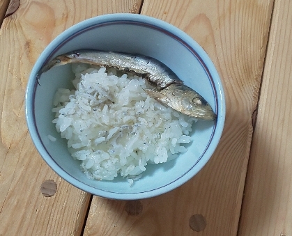 鰯親子ご飯♪いわししらすごはん♪ほぐして乗せても♪