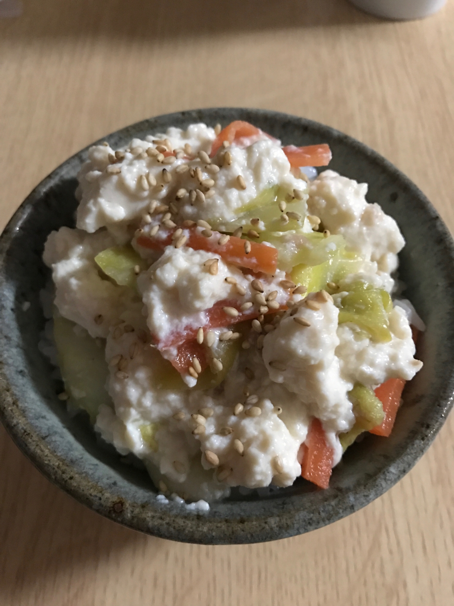 野菜たっぷりツナ豆腐ごはん