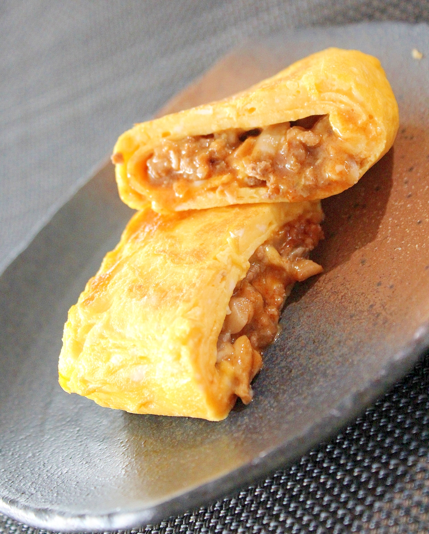 お弁当に♪牛ひき肉のミートオムレツ風☆卵焼き