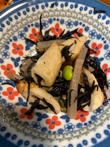 【夫婦のおつまみ】枝豆とちくわのひじきの煮物