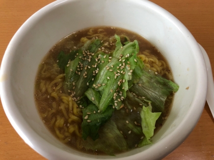 レタス味噌ラーメン