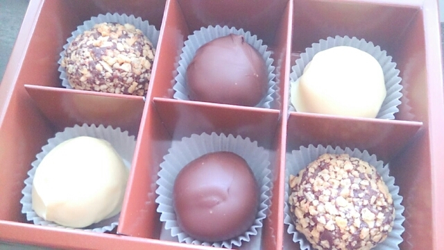 ホワイトチョコトリュフ レシピ 作り方 By Mi 楽天レシピ ホワイトチョコトリュフ レシピ 作り方 By Mi 楽天レシピ