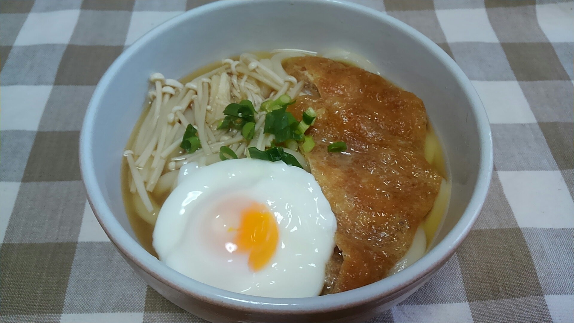 エノキと卵入りのキツネうどん☆