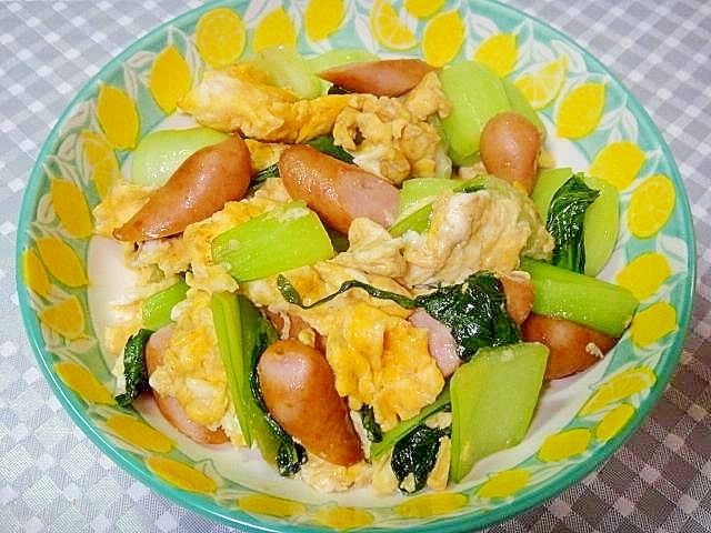 チンゲン菜とウインナー卵の鶏ガラ炒め