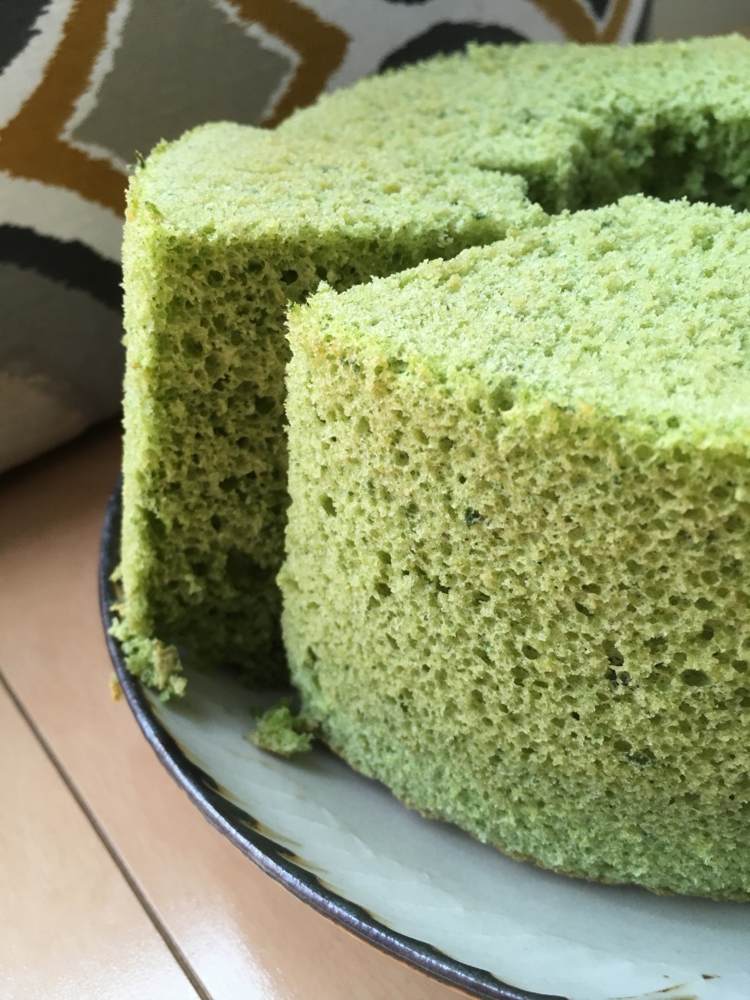 ほうれん草と高野豆腐のシフォンケーキ