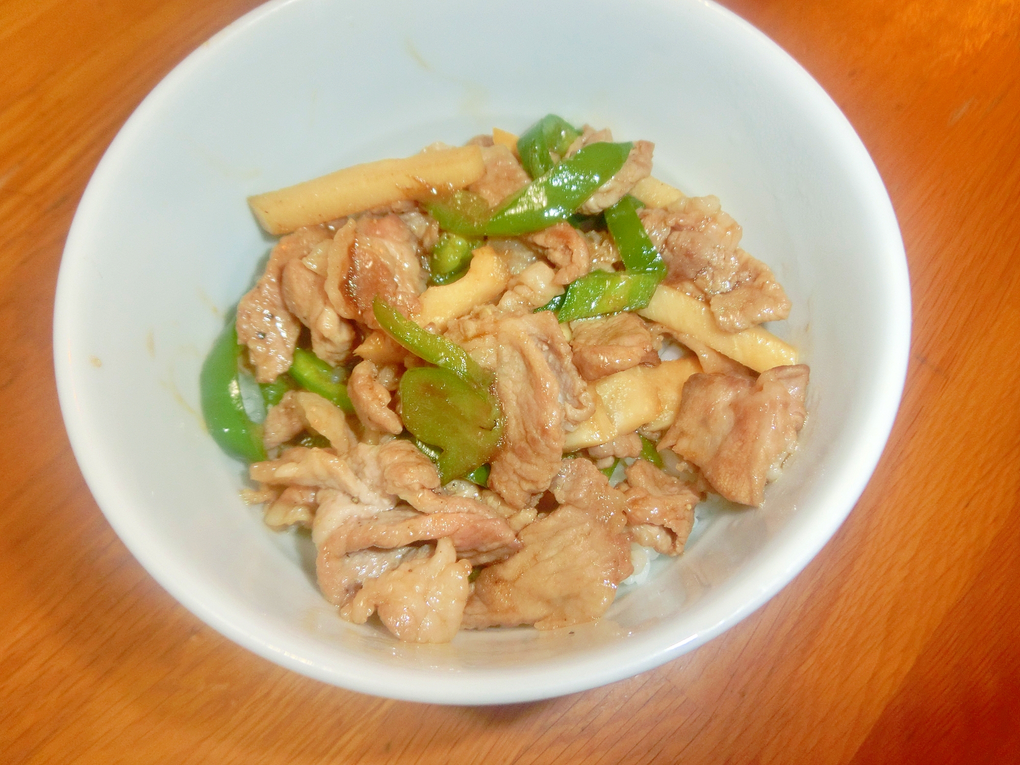 チンジャオロース丼 レシピ 作り方 By オレンジ77 楽天レシピ チンジャオロース丼 レシピ 作り方 By オレンジ77 楽天レシピ