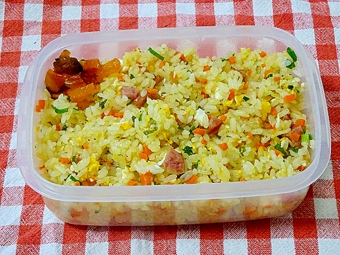 うちのお弁当 カレーチャーハン弁当 レシピ 作り方 By おいしんぼ 楽天レシピ