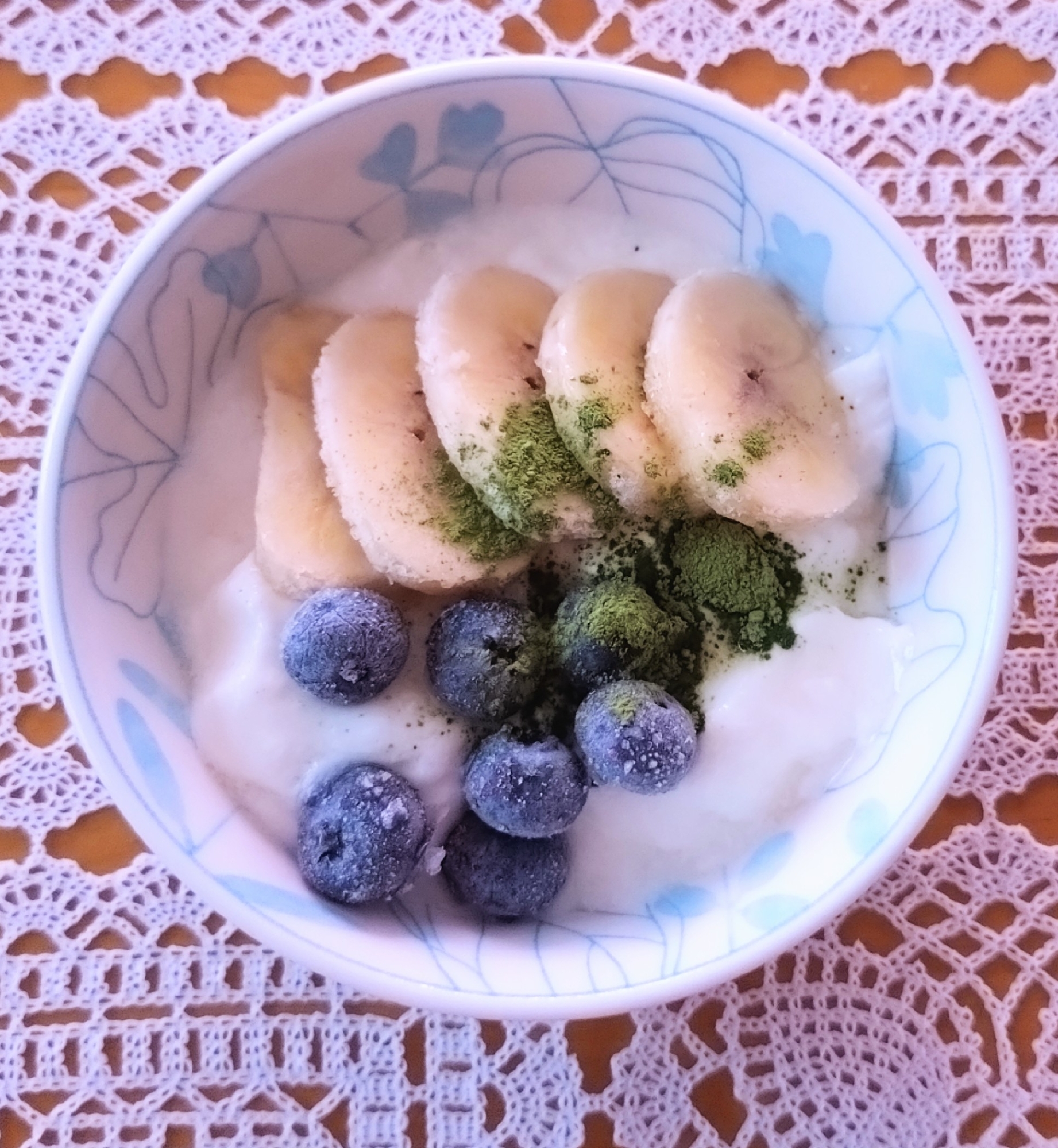 バナナとブルーベリーの抹茶ヨーグルト◇