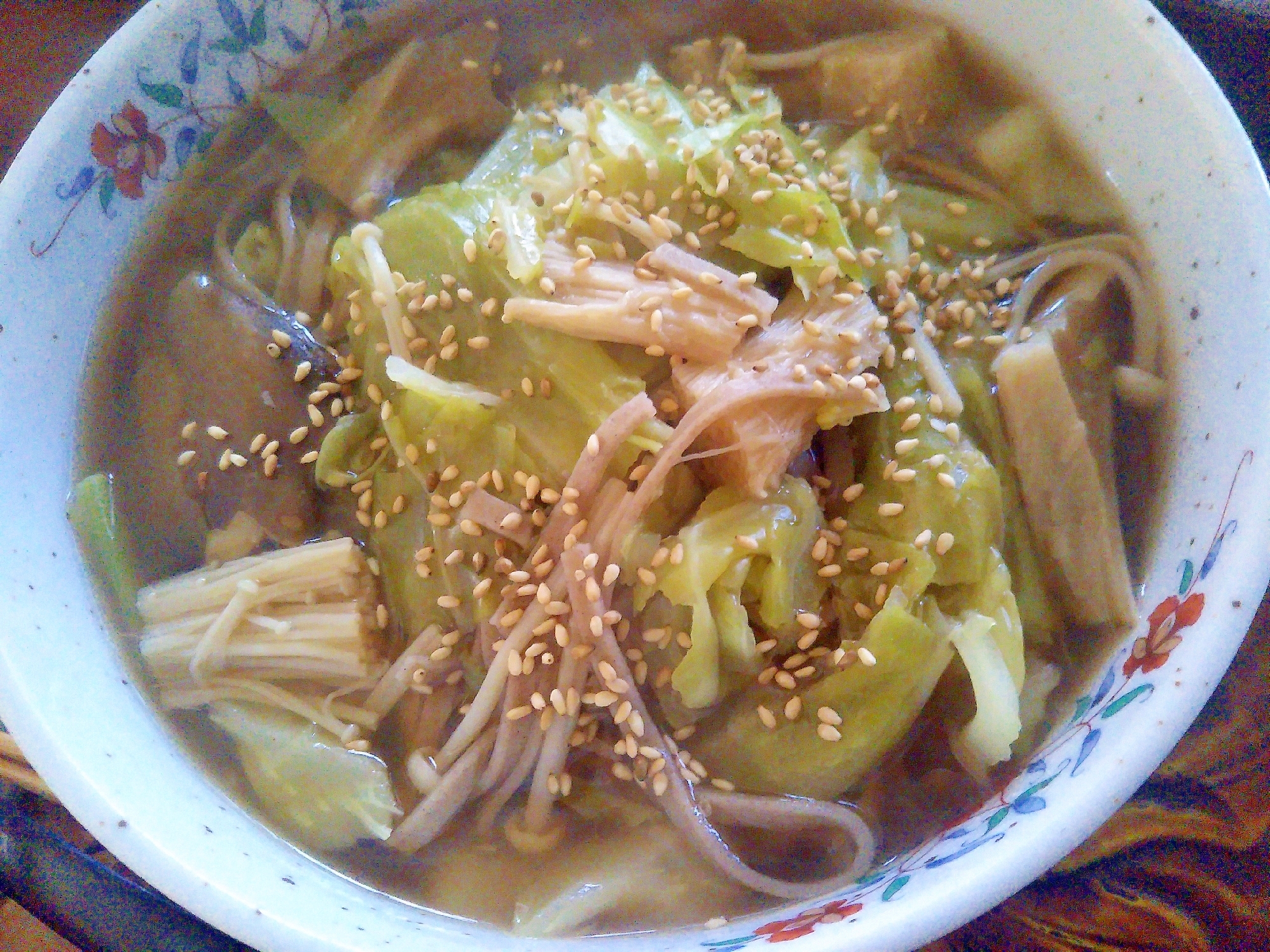 ★春キャベツあわび茸えのき蕎麦