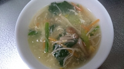 中華スープが飲みたくなって、レシピみて作らせて頂きました‼(^○^)
小松菜なかったので、ほうれん草で代用★
すごく温まって、野菜たっぷりで美味しく出来ました♪