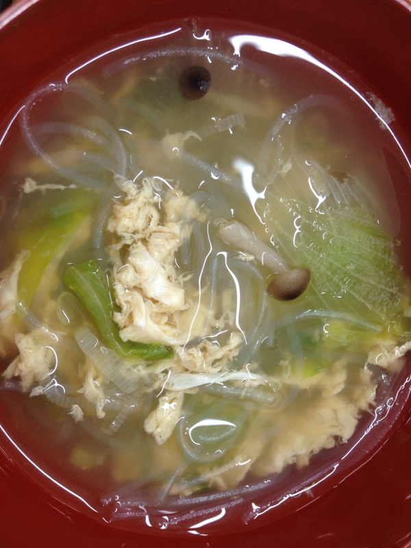 レタスとしめじとはるさめのかきたまスープ