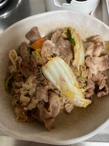 白菜と豚肉しいたけの煮物