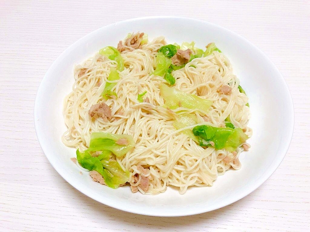 そうめんで作る！ツナとレタスのチャンプルー