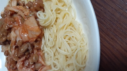 乗せるだけ！納豆キムチパスタ