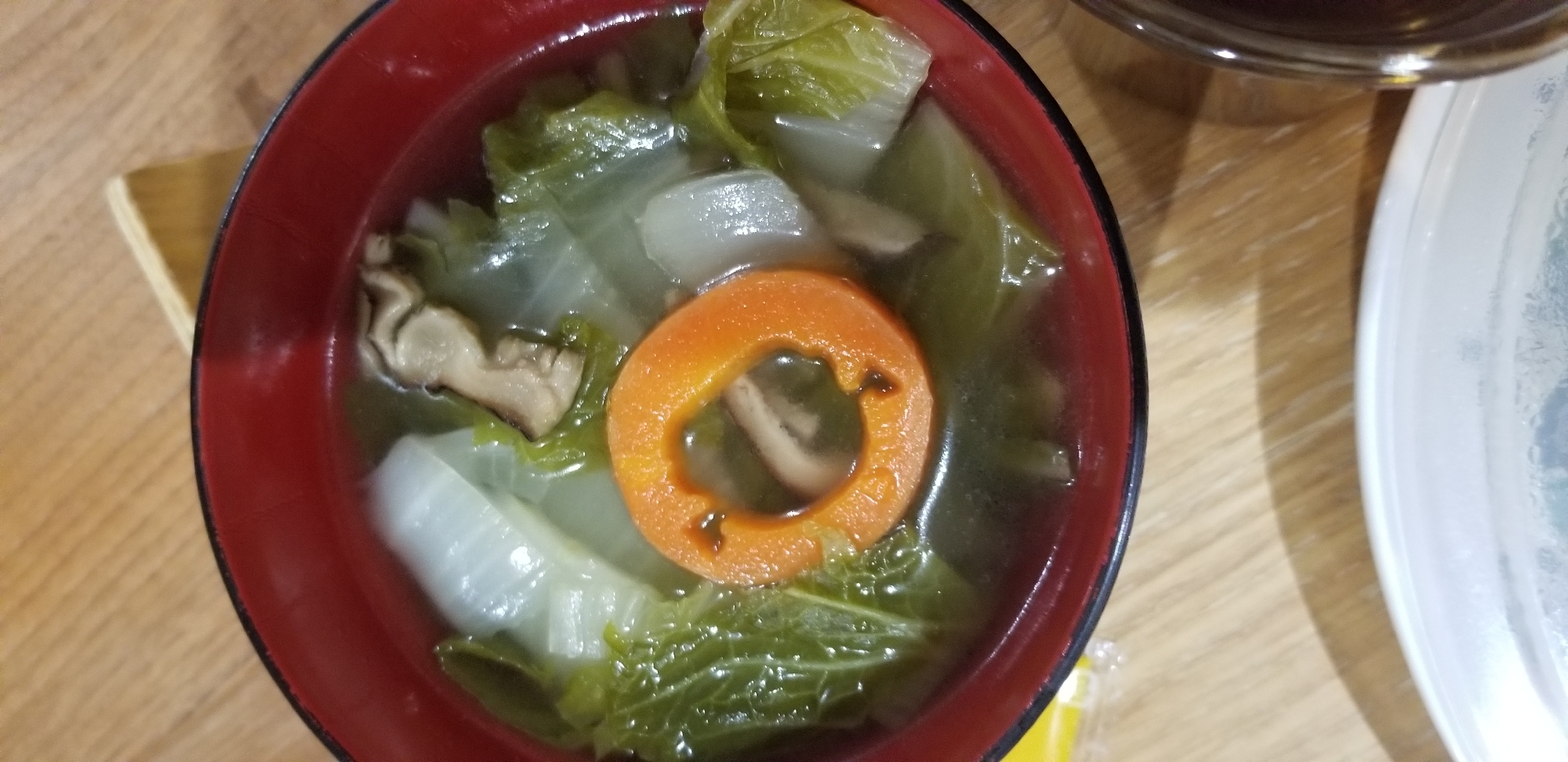 白菜、人参のスープ