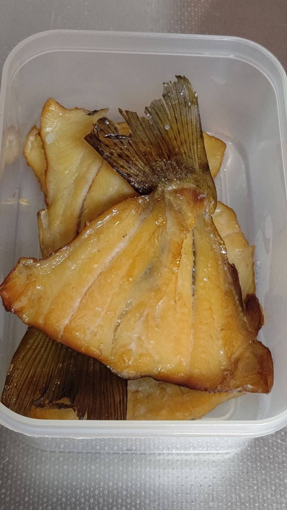 ニジマス魚醤味付けのニジマス開きの燻製