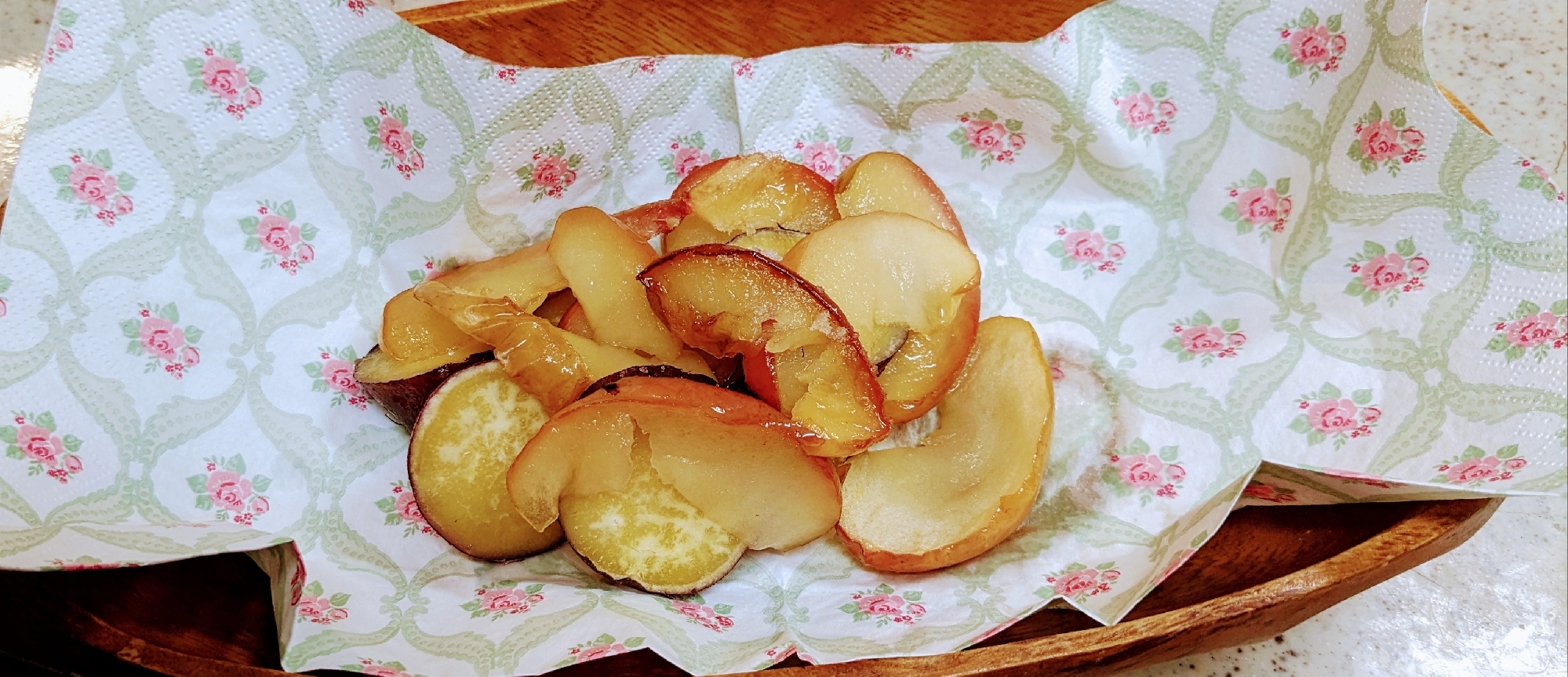 りんごとさつま芋のオ-ブン焼き(⁠^⁠^⁠)