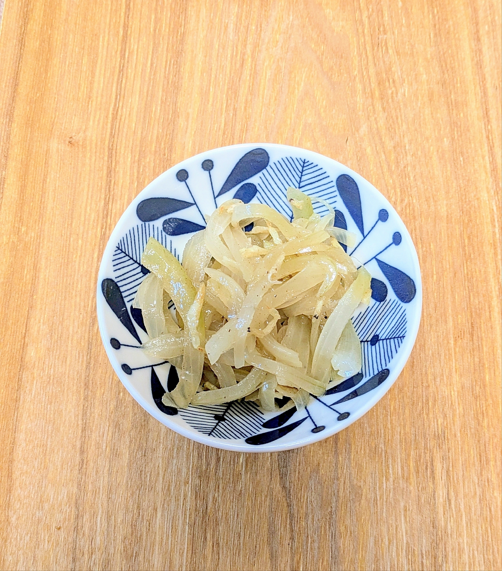 電子レンジで☆玉ねぎとアミエビの和え物