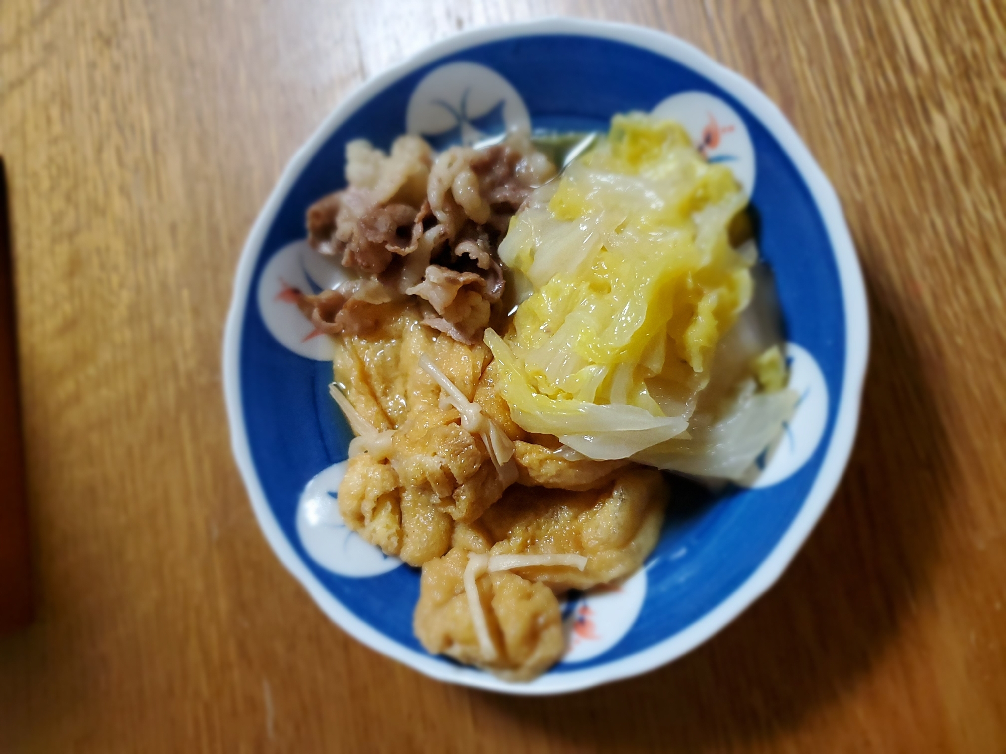 もち巾着と白菜と牛肉の煮物