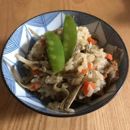 ごぼうとツナの炊き込みご飯★