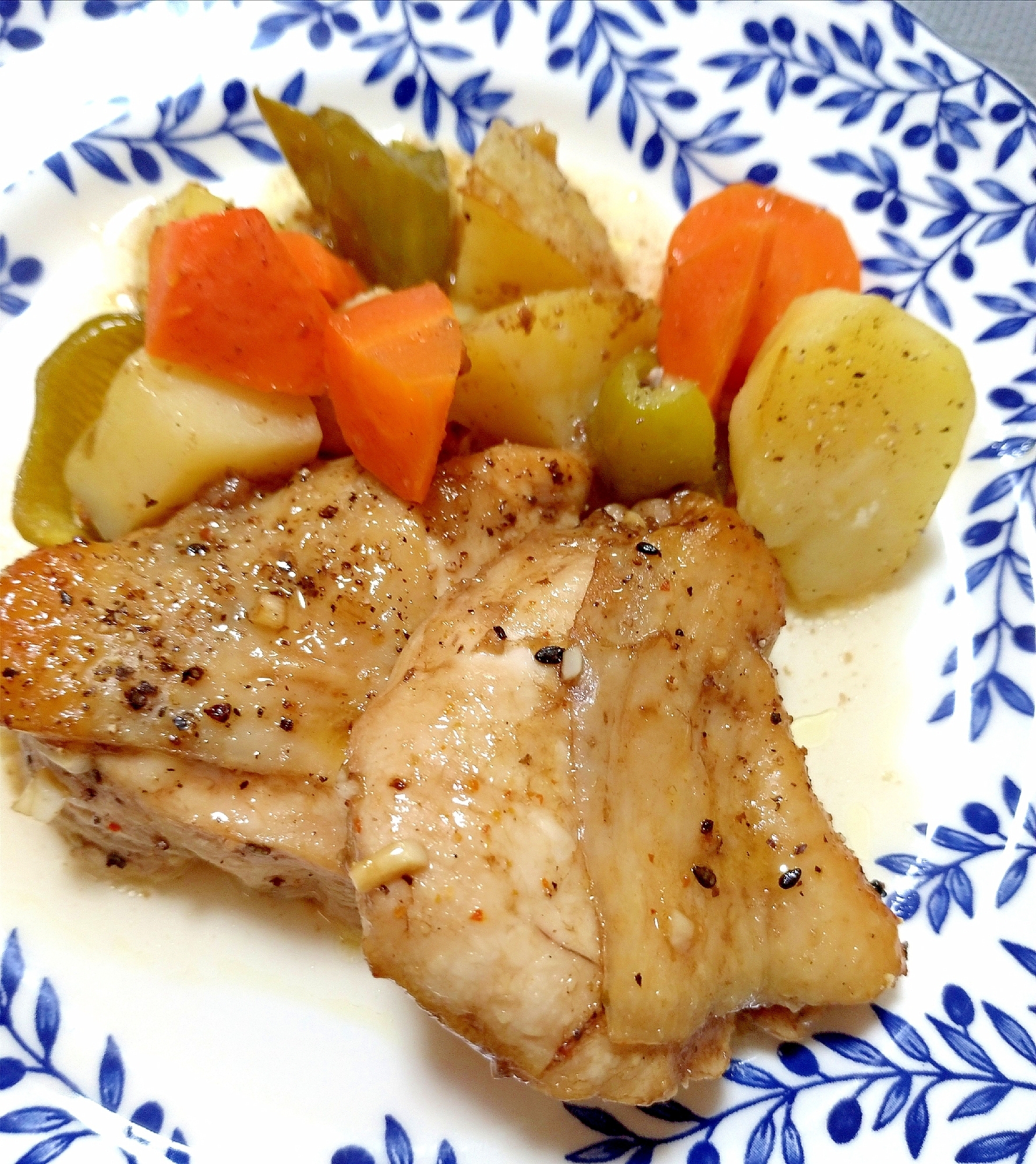 漬け込んで焼くだけ 鶏むね肉のバルサミコ焼き レシピ 作り方 By クッキングパパママ 楽天レシピ