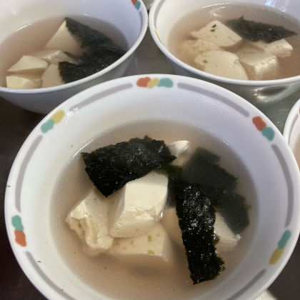 5分で完成！　豆腐と海苔のスープ