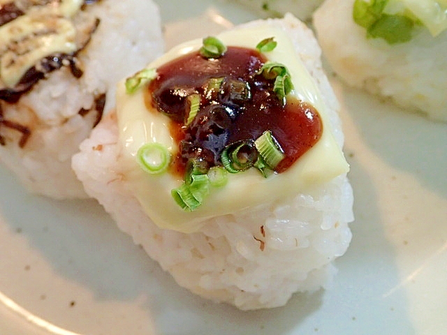 お好み味　葱とチーズとかつお節の焼きおにぎり