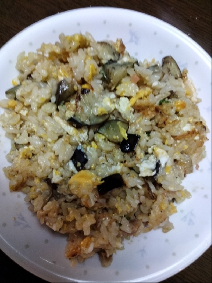 こんにちは。お昼に。収穫したなす入れて。なす入りはじめてでしたが、食感よく美味しくできました。レシピ有難うございました。