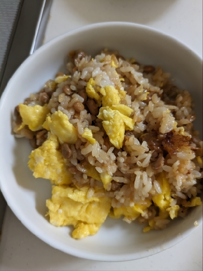 納豆とごま油の相性抜群♪納豆炒飯