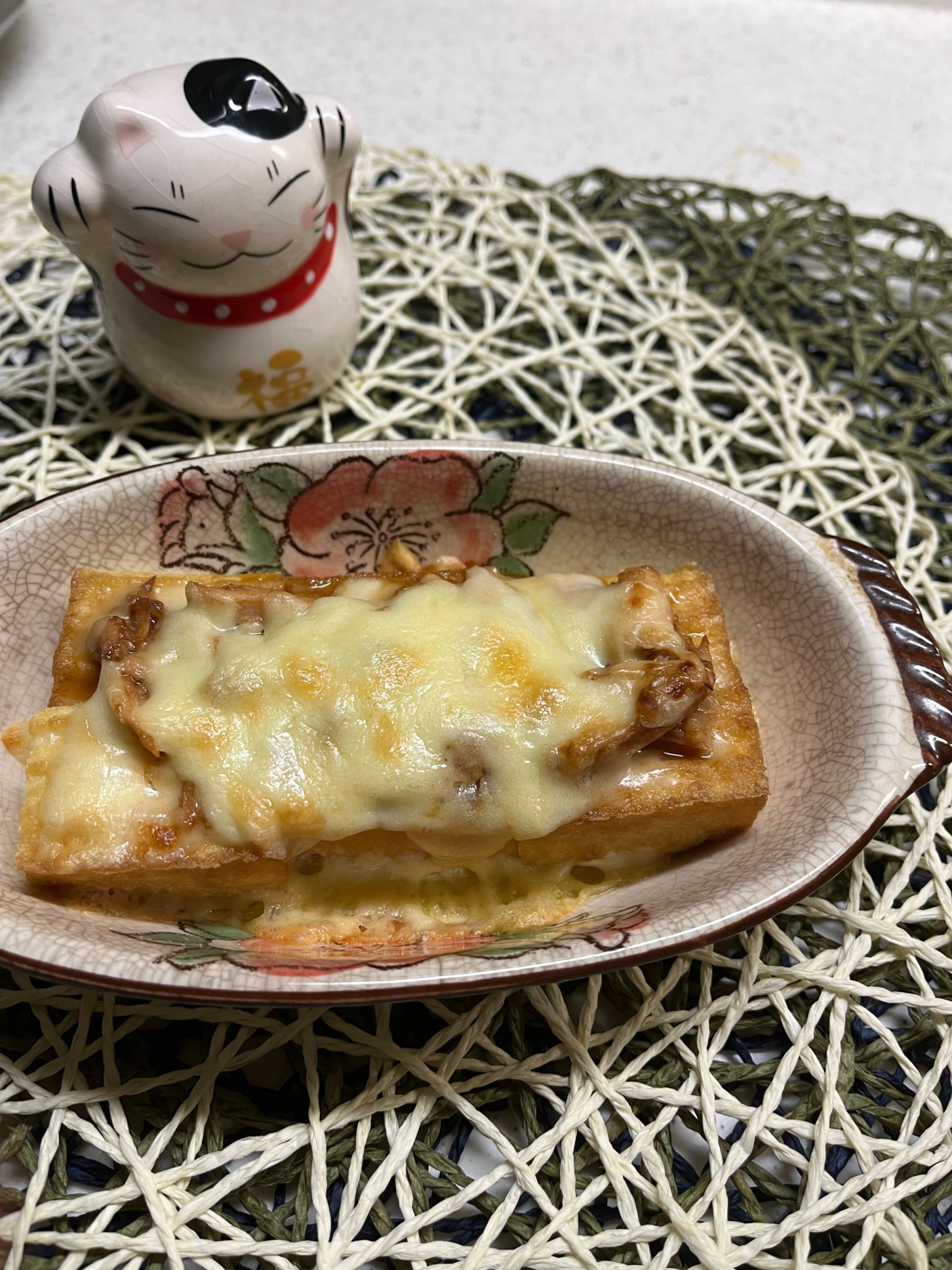 乗せて焼くだけ♬厚揚げのツナチーズ焼き