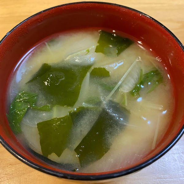 玉ねぎと水菜とわかめの味噌汁 レシピ 作り方 By みひろれいか 楽天レシピ 玉ねぎと水菜とわかめの味噌汁 レシピ 作り方 By みひろれいか 楽天レシピ