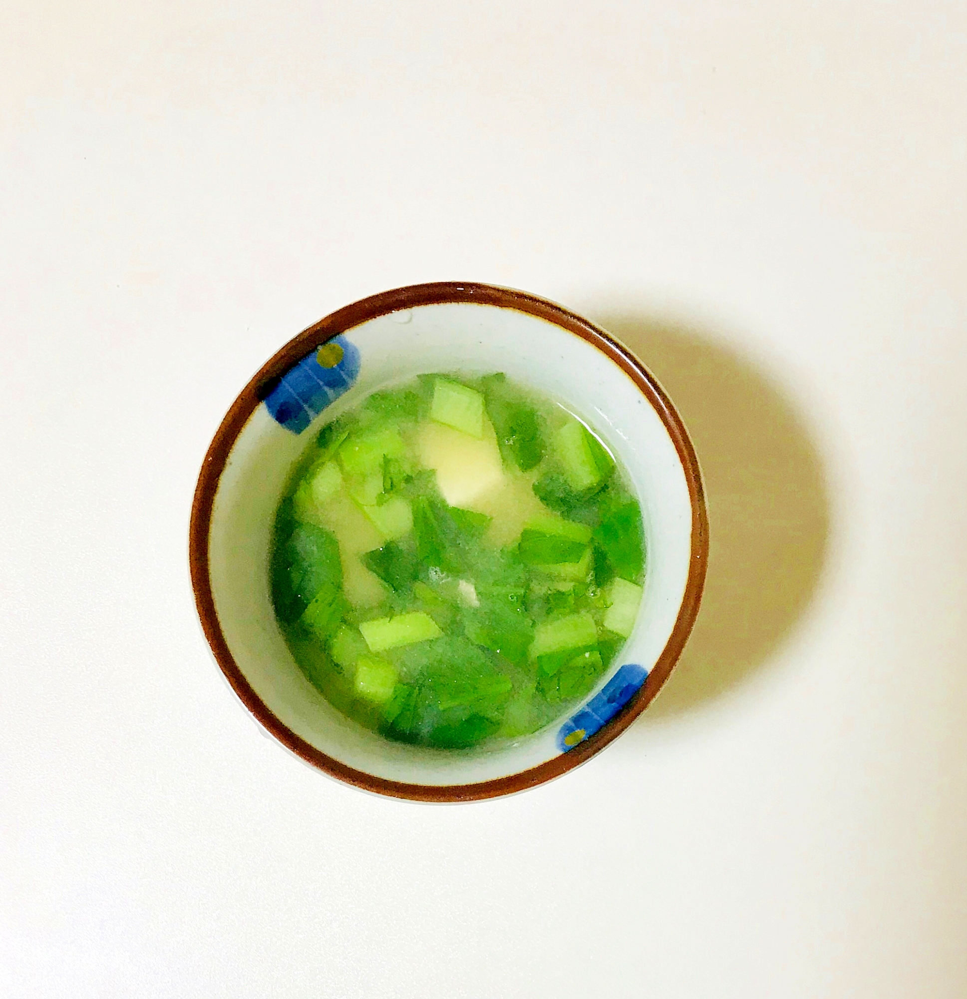 豆腐と小松菜の簡単味噌汁