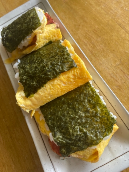 スパムおにぎらず