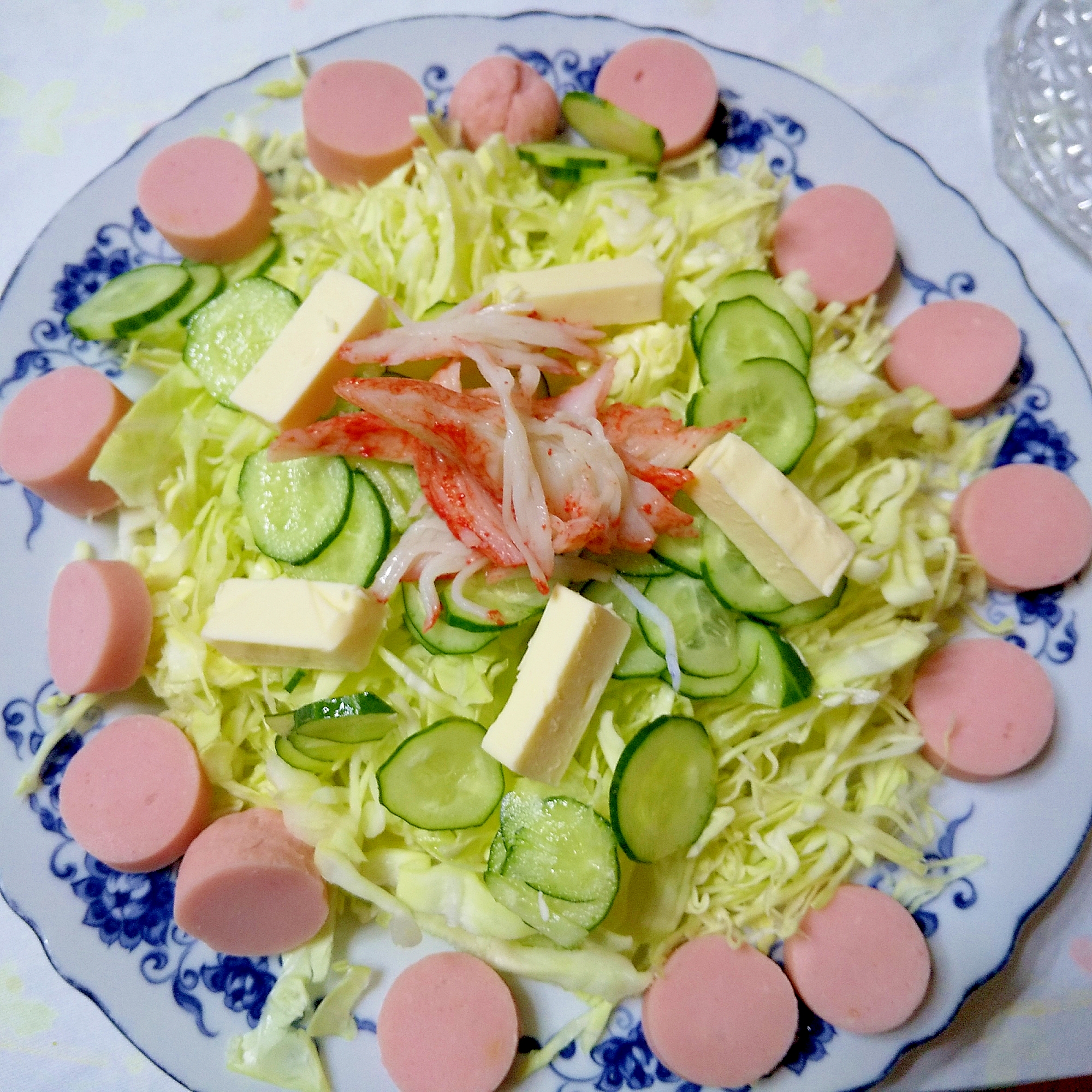 魚肉ソーセージサラダ