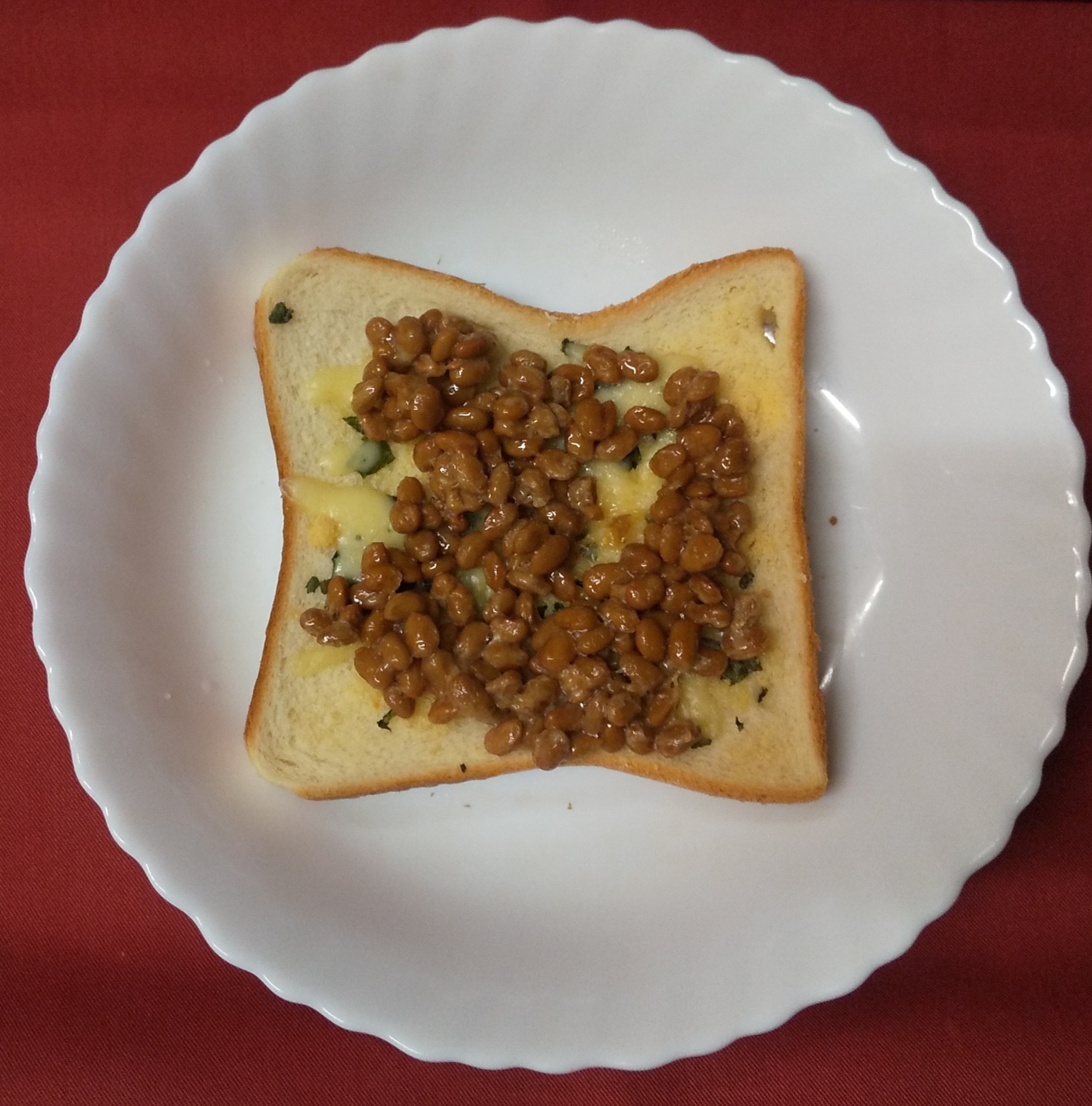 朝食に納豆パン