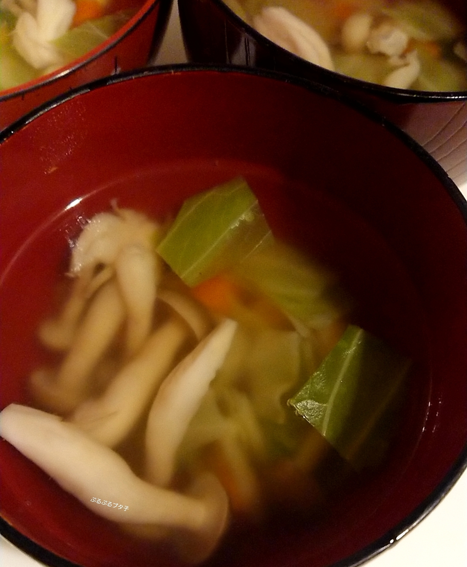 野菜の鶏ガラでスープ♪