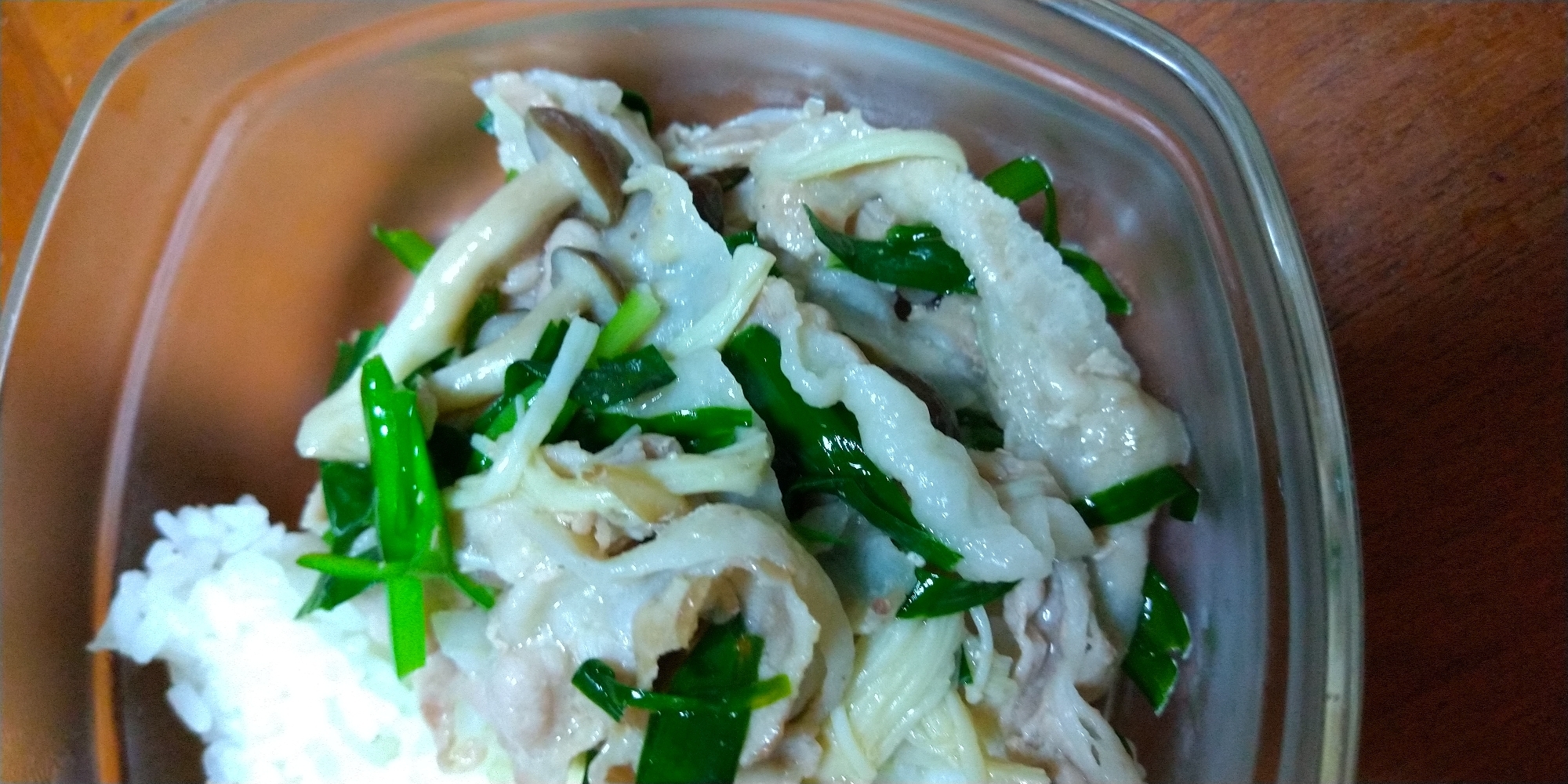 ニラ豚+きのこの中華炒め