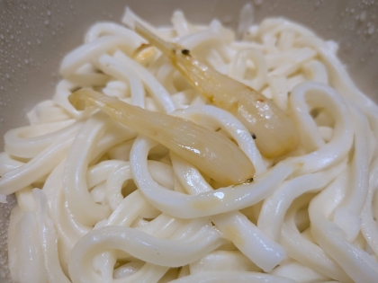 ちくわとネギの煮込みうどん