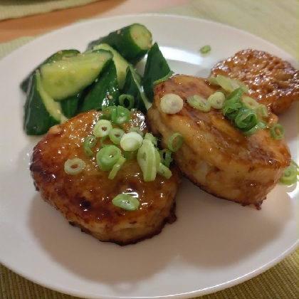 う、うま〜〜い！シャキシャキれんこんの鶏つくね◎