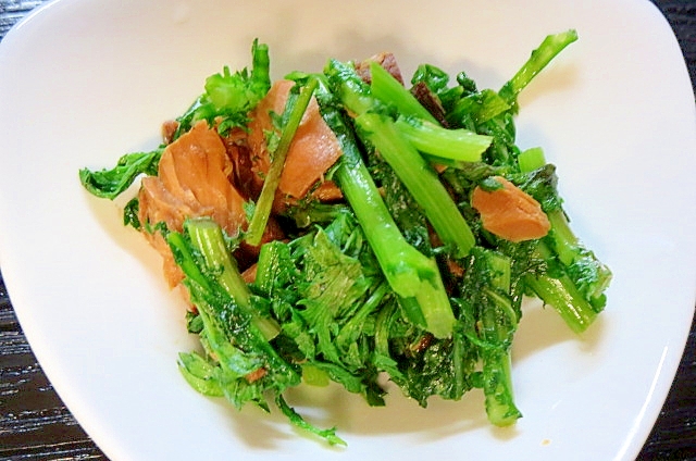 春菊とマグロ缶のごま油炒め