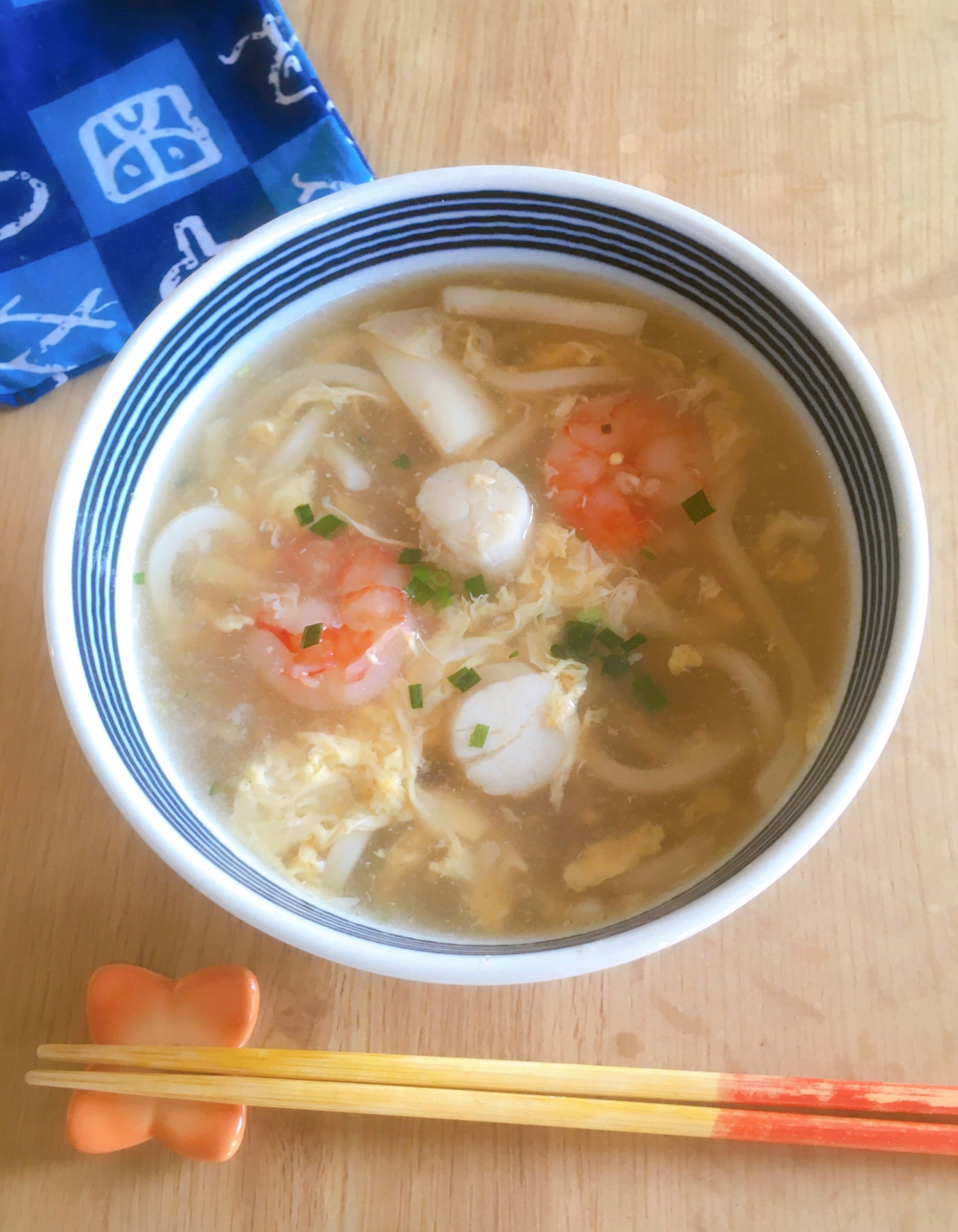 熱々ほわほわ♡海鮮卵とじうどん