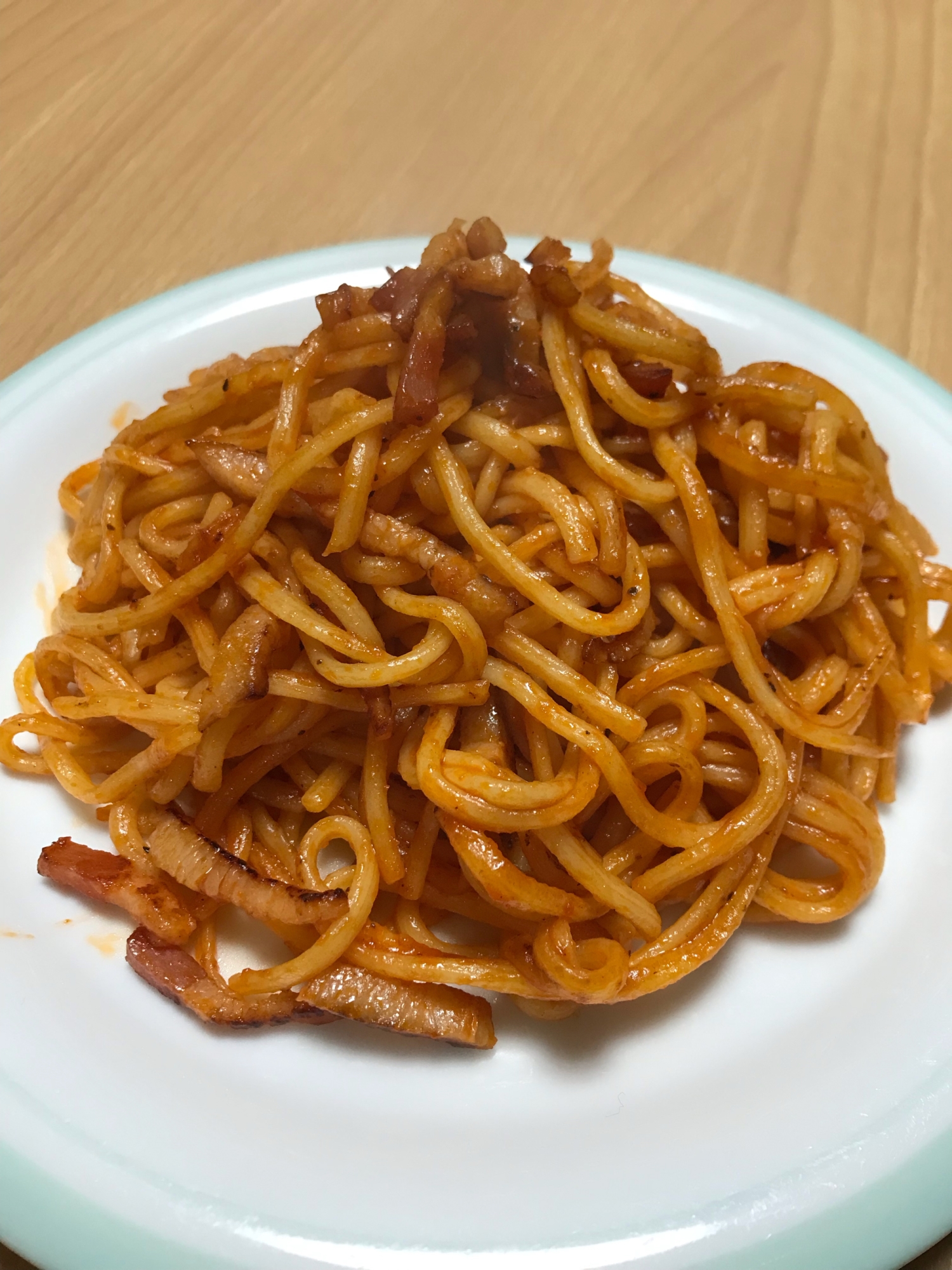 焼きそば麺でお弁当に便利な簡単ナポリタン