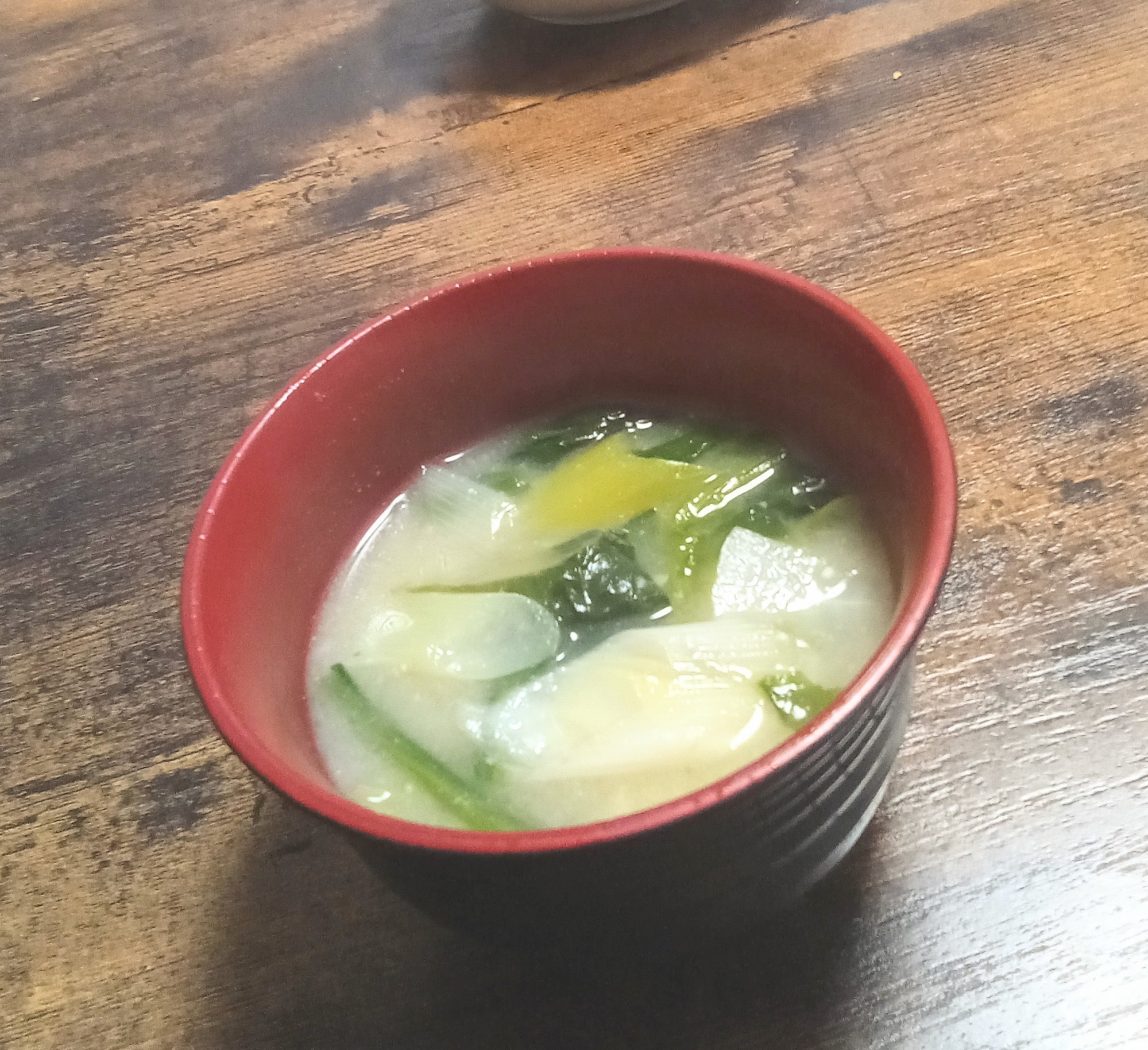 ほうれん草・長ネギ・大根のお味噌汁