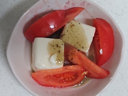 豆腐とトマトサラダ(イタリアンドレッシング)