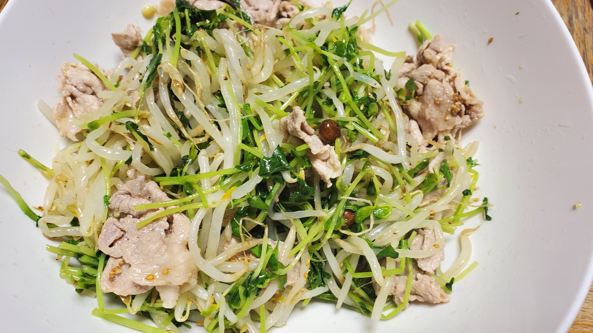 もやしと豆苗たっぷり 豚しゃぶサラダ レシピ 作り方 By 今日子さんの料理レシピ 楽天レシピ もやしと豆苗たっぷり 豚しゃぶサラダ レシピ 作り方 By 今日子さんの料理レシピ 楽天レシピ