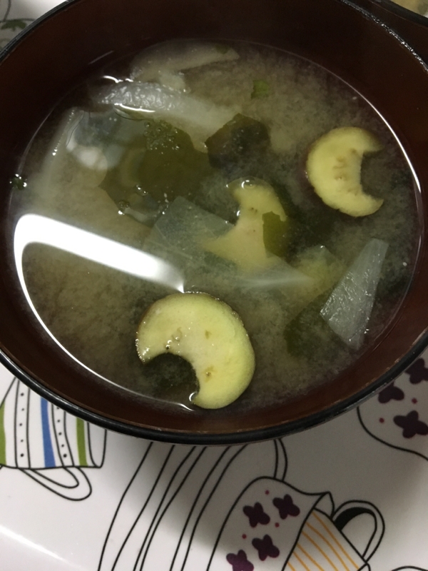 茄子 キャベツ 玉ねぎ わかめ 味噌汁 レシピ 作り方 By Xmickyx 楽天レシピ 茄子 キャベツ 玉ねぎ わかめ 味噌汁 レシピ 作り方 By Xmickyx 楽天レシピ