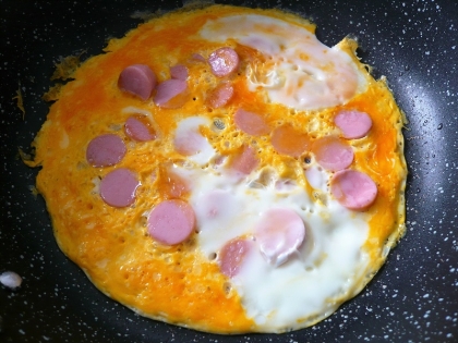 子どもの朝ごはん☆魚肉ソーセージの卵とじ☆