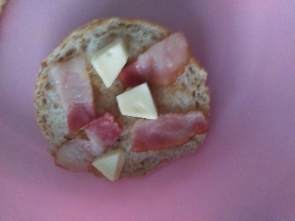 mimiちゃん
朝食に頂きました(*^^*)
ベビーチーズ食べごたえ
あって美味しかったです♪