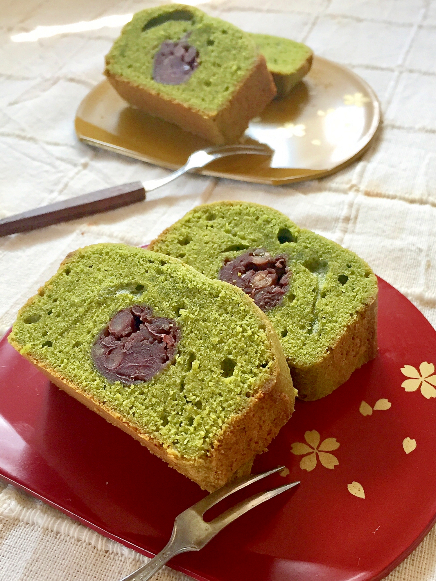 しっとり♡抹茶と粒あんの和風ケーキ