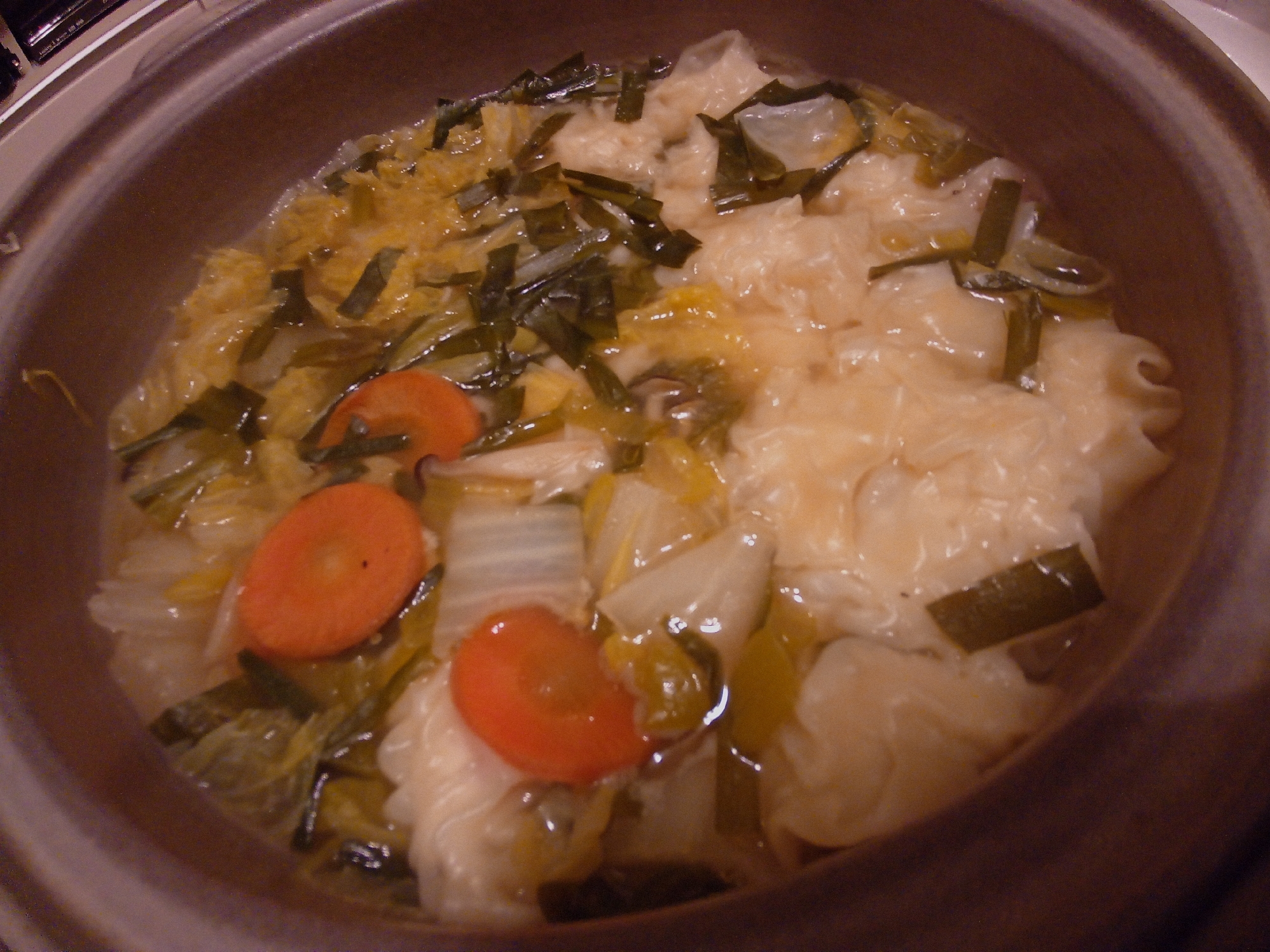 アツアツワンタン鍋